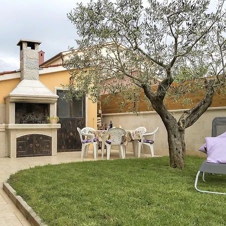 Monte Grande Apartmán Pula