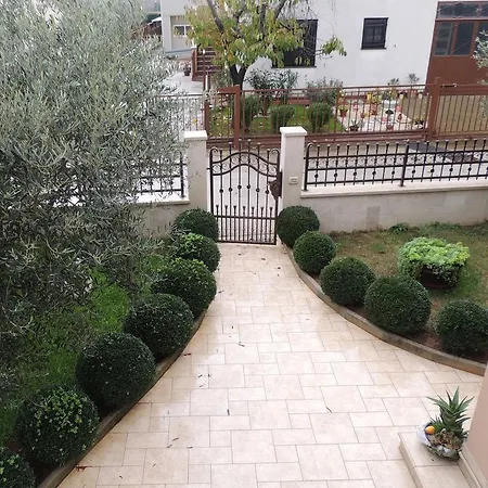 Monte Grande Apartmán Pula