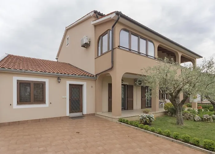 Monte Grande Apartmán Pula