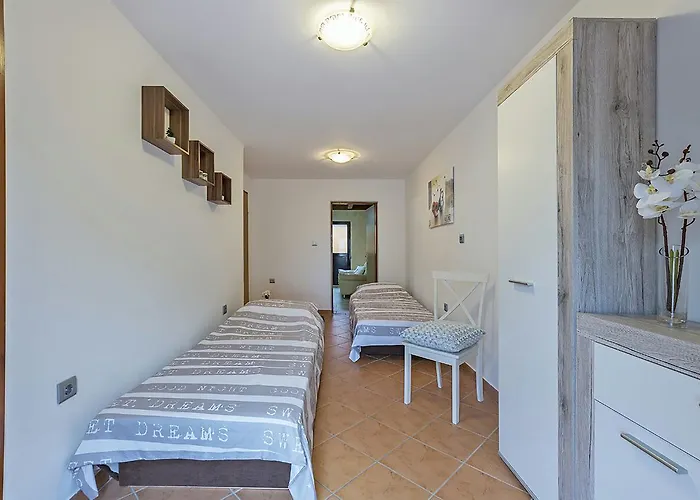 Monte Grande * פולה